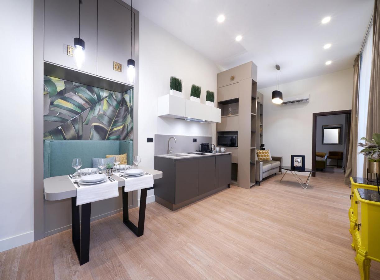 The One Napoli Luxury Apartment 외부 사진