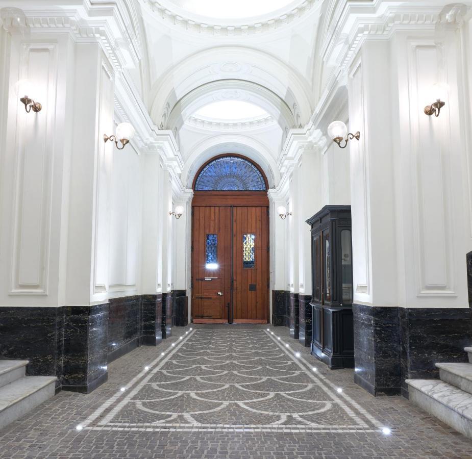 The One Napoli Luxury Apartment 외부 사진