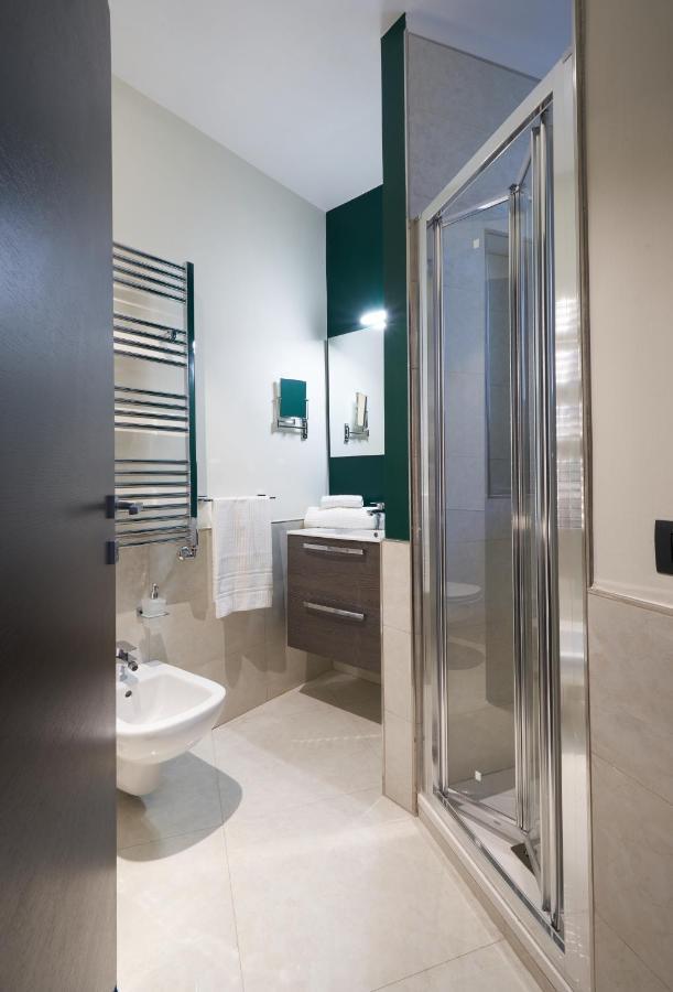 The One Napoli Luxury Apartment 외부 사진