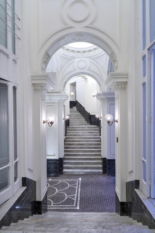 The One Napoli Luxury Apartment 외부 사진