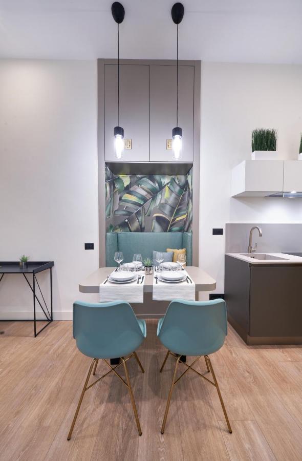 The One Napoli Luxury Apartment 외부 사진