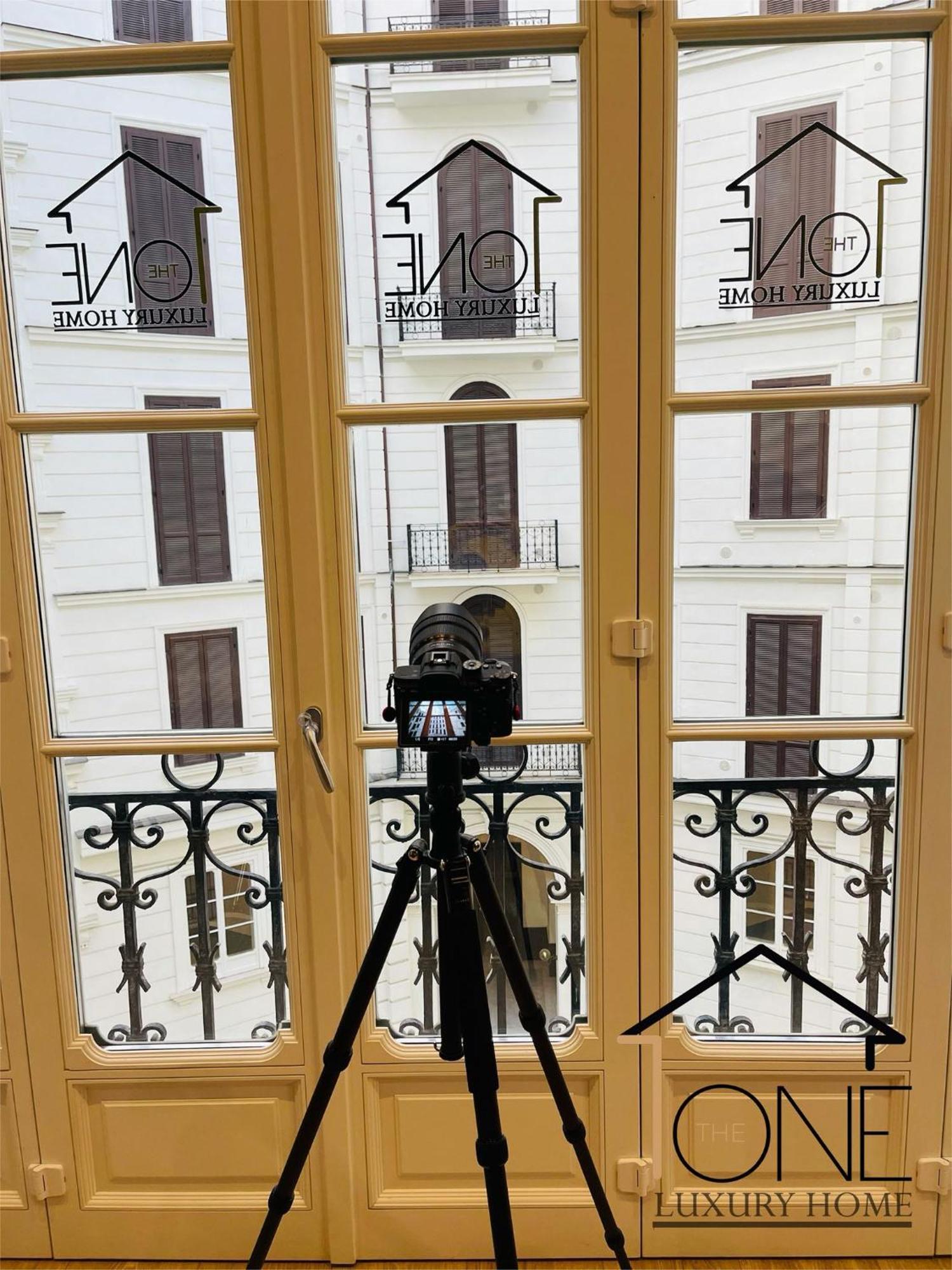 The One Napoli Luxury Apartment 외부 사진